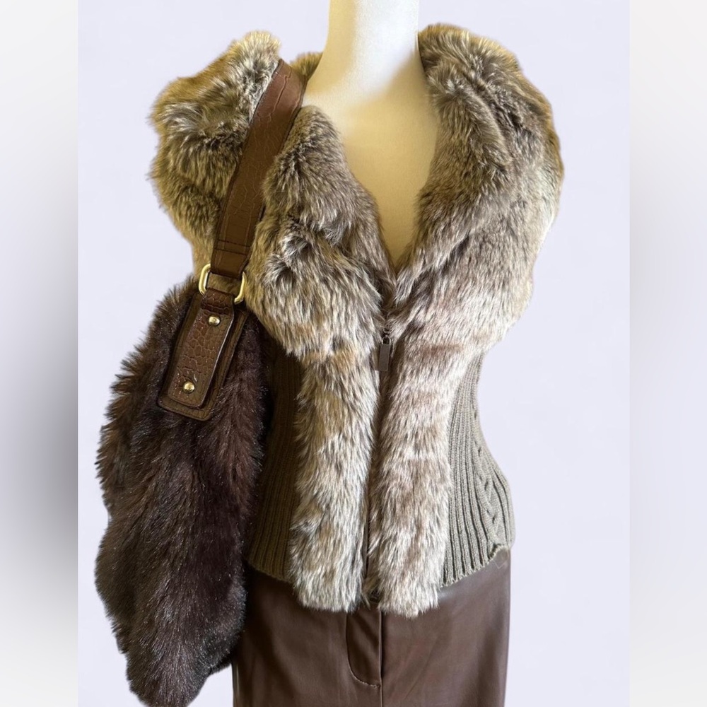 2000s Ribbed Cable Knit Fur ★